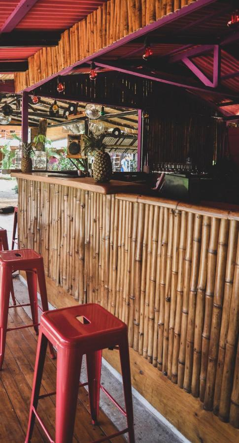 Lost Boyz Hostel Playa Santa Teresa  Buitenkant foto