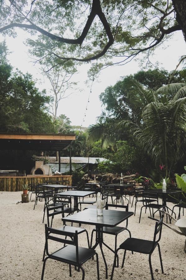 Lost Boyz Hostel Playa Santa Teresa  Buitenkant foto